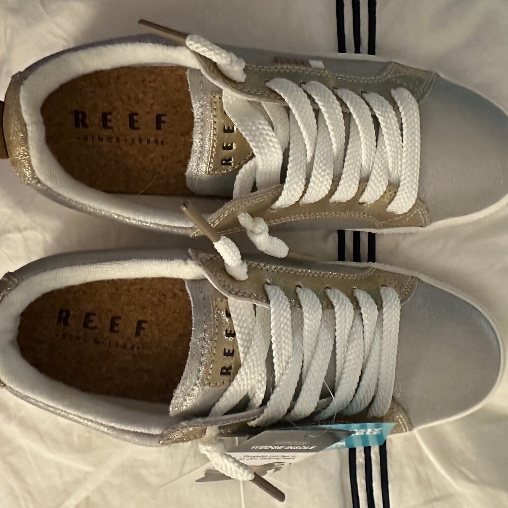 Brand new Reef Lay Day Dawn Sneakers